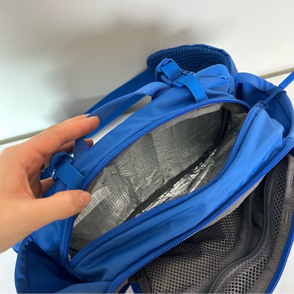 Hydro Flask 5 L Down Shift Hydration Hip Fanny Pack - Picture 9 of 12